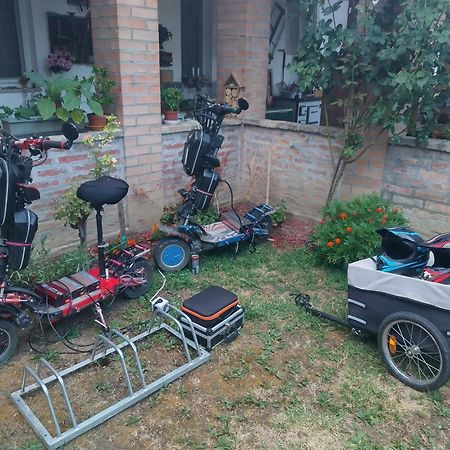 Bike Stop Duna Dunaszentmiklós 外观 照片